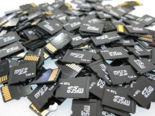 Карта памяти MicroSD